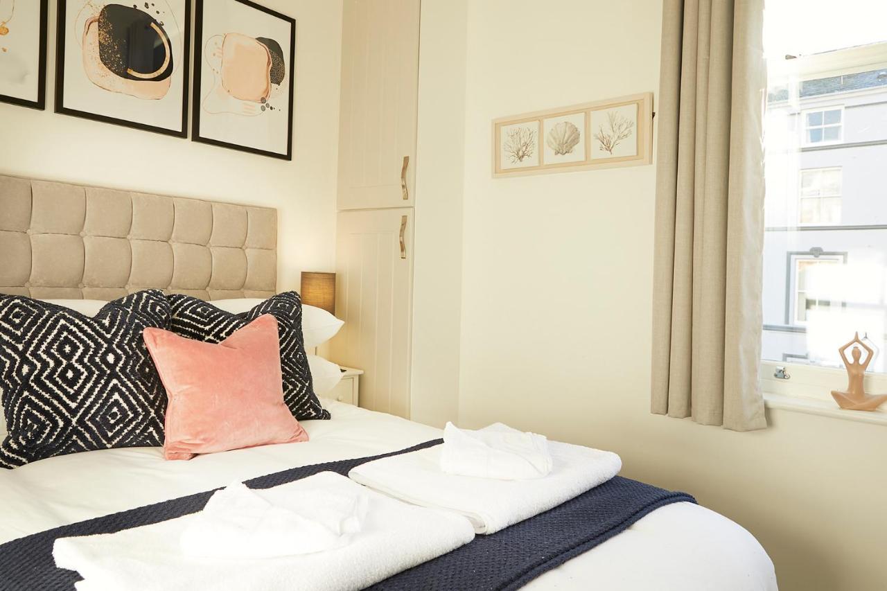 Sea View Serenity Breath Taking Sea View Sleeps 4 Scarborough Exterior photo