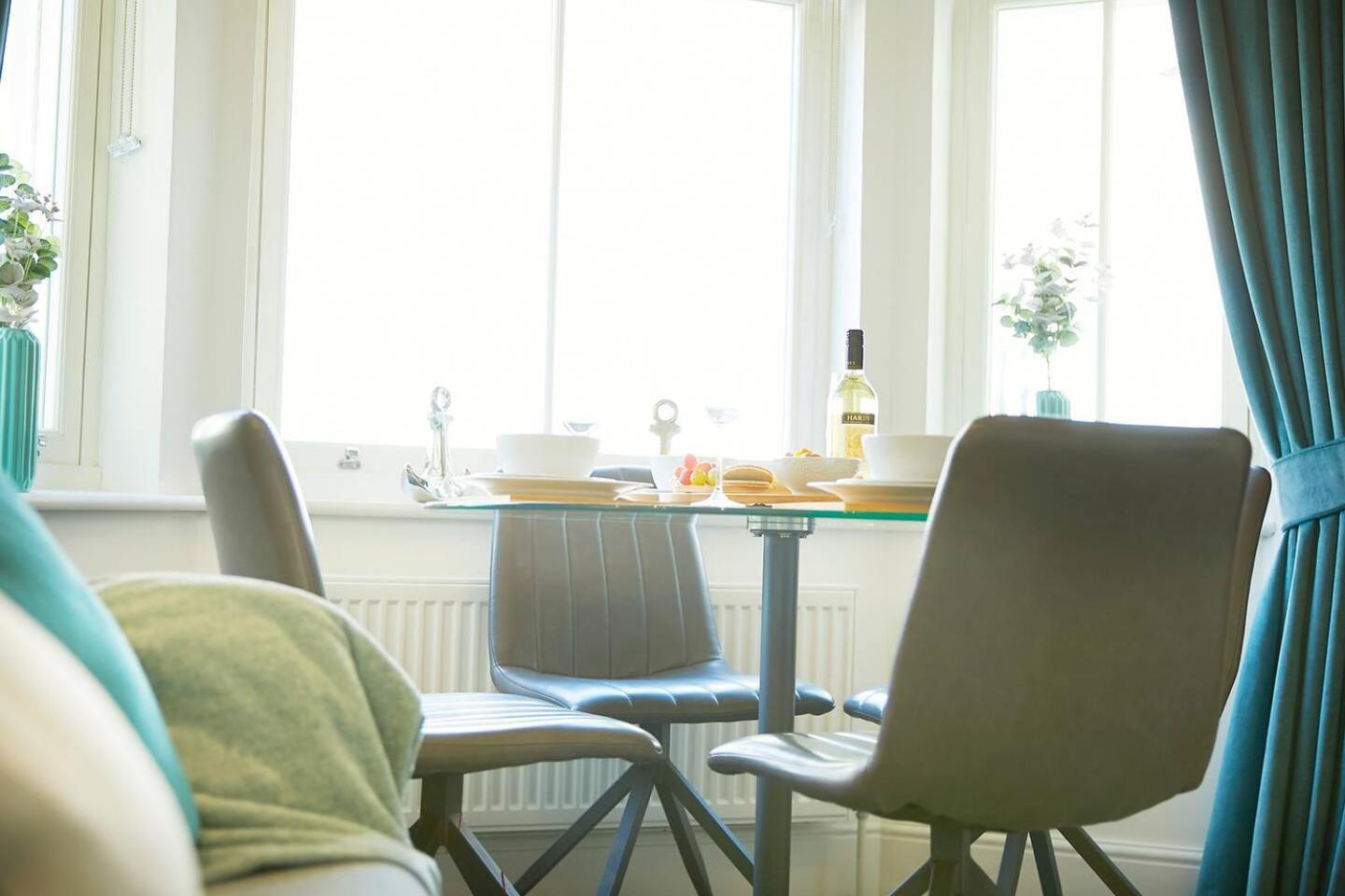 Sea View Serenity Breath Taking Sea View Sleeps 4 Scarborough Exterior photo